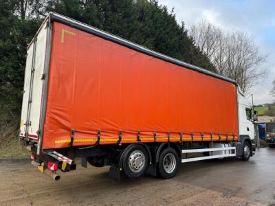 29FT CURTAINSIDE BODY WITH TAIL-LIFT