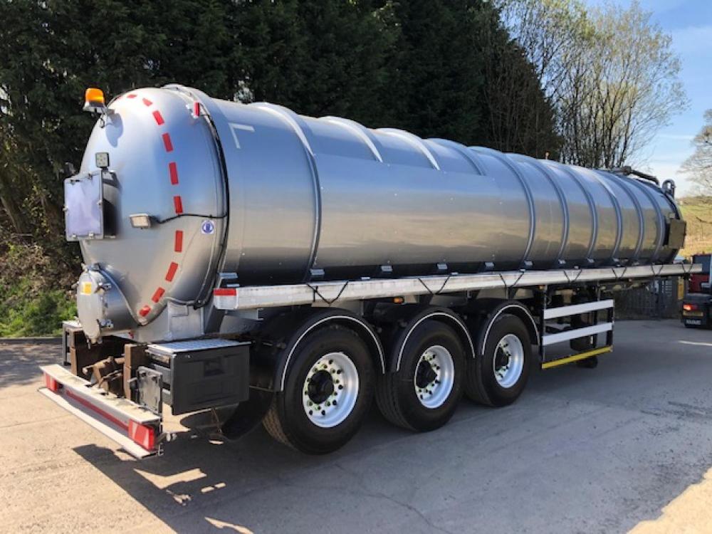 LAKELAND TANKERS VACUUM TANKER for Sale DC Commercials UK Ltd