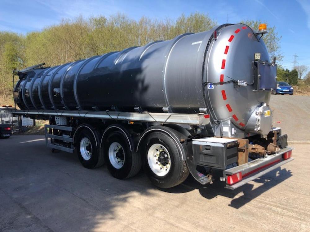LAKELAND TANKERS VACUUM TANKER for Sale DC Commercials UK Ltd