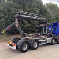 IVECO TRAKKER 410 E6 (HOOKLOADER & CRANE)
