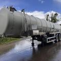 WHALE STAINLESS STEEL VACUUM TANKER