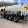 WHALE STAINLESS STEEL VACUUM TANKER