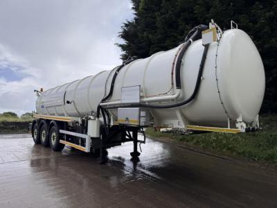 WHALE STAINLESS STEEL VACUUM TANKER
