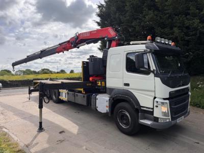 VOLVO FM 330 EURO 6 (SLEEPER CAB)