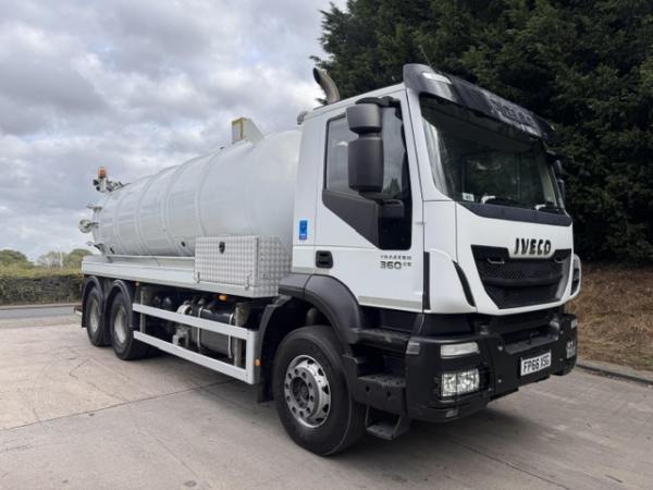 IVECO TRAKKER 360 EURO 6 6X4