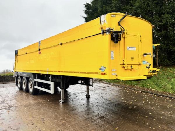TITAN TWINWALL V FLOOR WALKING FLOOR