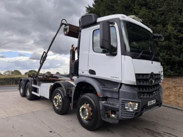 MERCEDES AROCS 3240 EURO 6 (DRAWBAR)