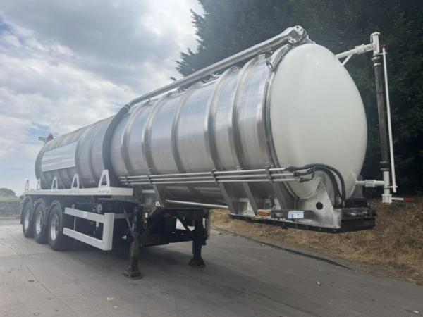 CROSSLAND STAINLESS STEEL VACUUM TANKER