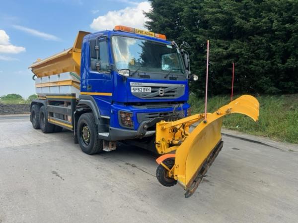 VOLVO FMX 370 6X6